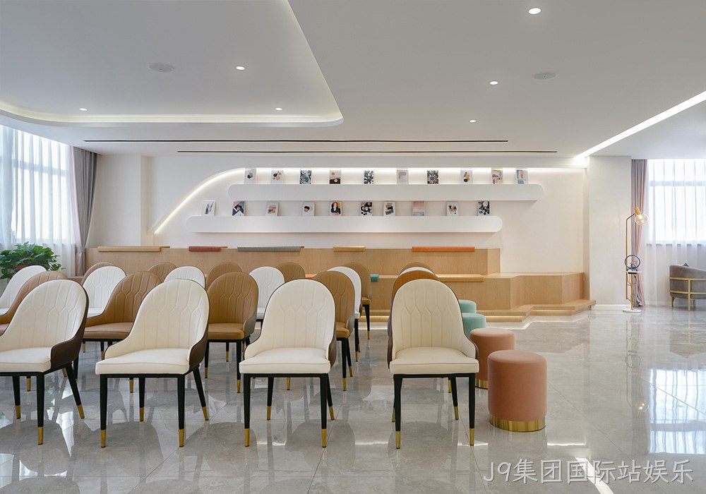 J9集团国际站娱乐女性健康管理中心活动发布区